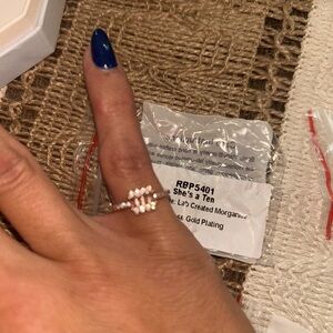 She’s a ten bomb party ring size 5